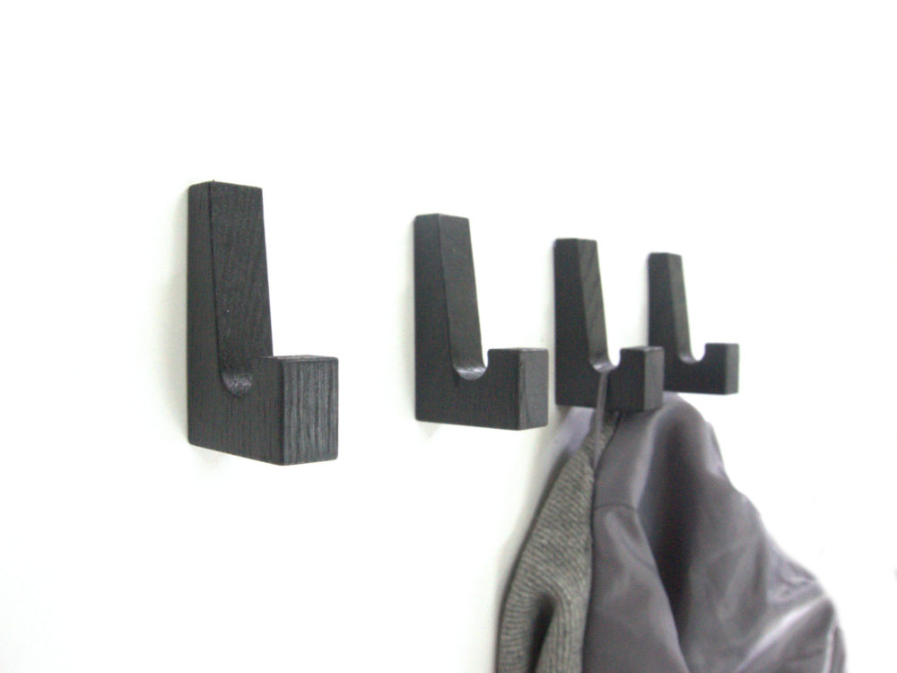 Houten kapstokhaak zwart eiken