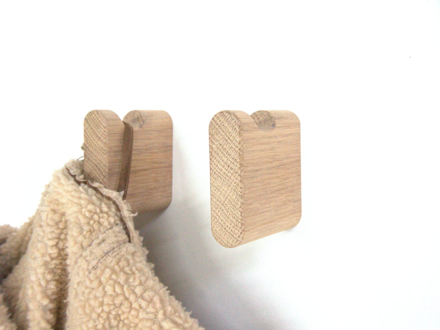 Kapstokhaak van eiken model STAY van RHOOTZ